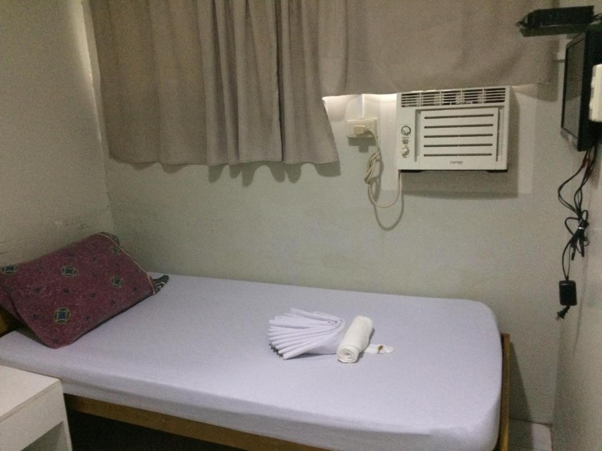 Crisfil'S Lodge Incorporated Dumaguete City Eksteriør billede
